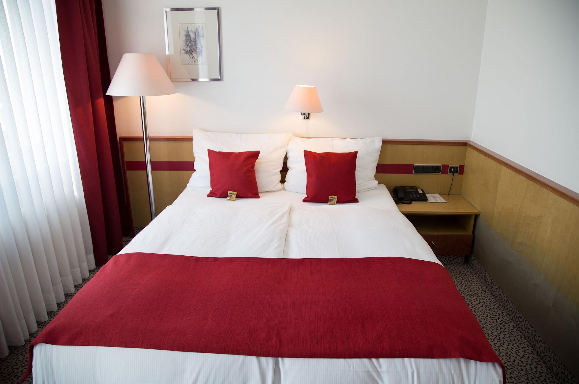 Leomar Hotel Ульм Экстерьер фото