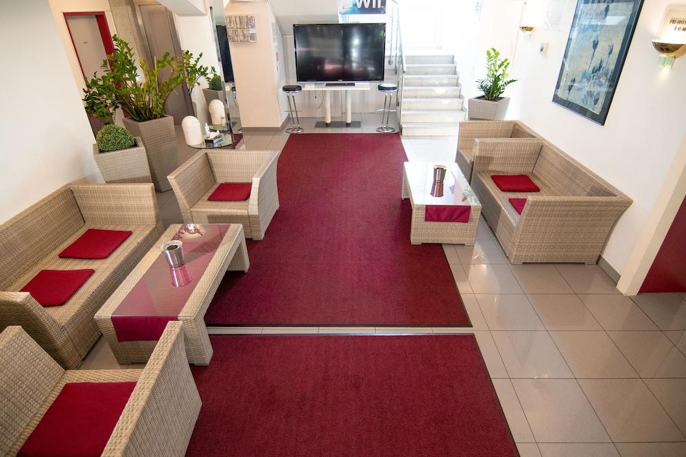 Leomar Hotel Ульм Экстерьер фото