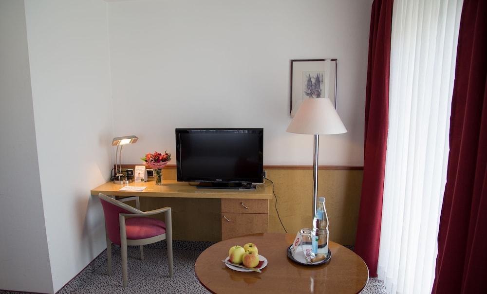 Leomar Hotel Ульм Экстерьер фото